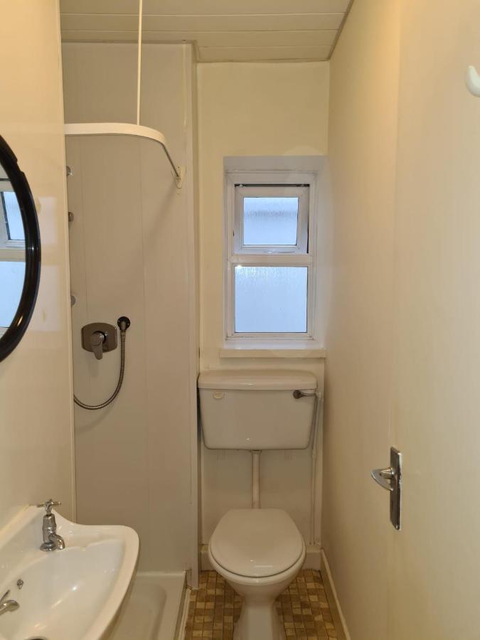 One Bedroom Apartment Dublino Esterno foto